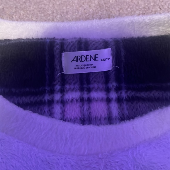 pj crew neck - Picture 2 of 2